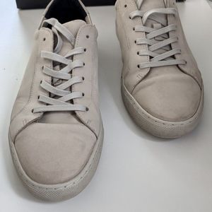 Banana Republic Leather Sneakers in Grey